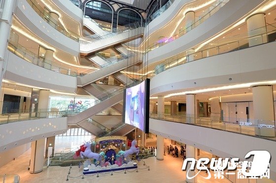 韩国第二乐天世界部分开业 免税店规模最大-第