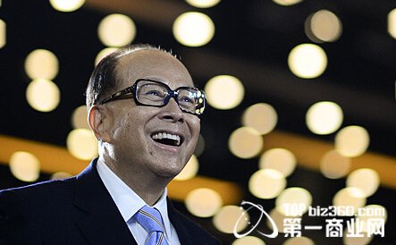 李嘉诚:集团重组计划已完成99% 零售和酒店业